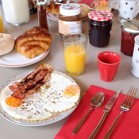 Casa O Futuro 4* アルコバサ