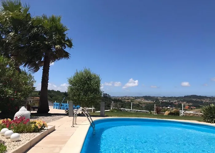 Casa O Futuro Alojamento de Acomodação e Pequeno-almoço Alcobaça