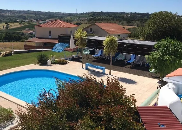 Alojamento de Acomodação e Pequeno-almoço Casa O Futuro Alcobaça